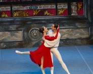 El Russian Classical Ballet que viaja con 35 bailarines y bailarinas y tendrá lugar los días  21 y 22 de marzo  en el Teatro Nacional