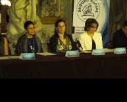 Autoridades del TNCR, la CCSS, Ana Istarú y Manuel Ruiz brindaron una conferencia sobre la obra Virus