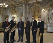El saxofonista y director de la agrupación, Javier Valerio, destacó esta oportunidad como un reencuentro con grandes saxofonistas que han sido pupilos de Otto Vargas y que también han dejado huella en Sonsax a través de los años. 