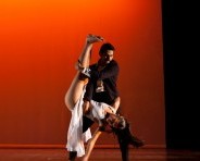 Fragmentos de la obra de Yolanda Oreamuno a través de la danza en Teatro al Mediodía 