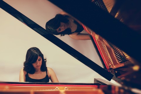 Fanarelia Auxiliadora Guerrero ha estado desde el 2009 musicalmente activa, brindando recitales como solista.  