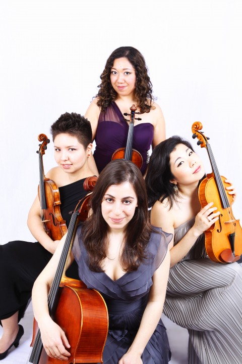 El Cuarteto de Música de Curtis está integrado por Miho Saegusa (violín), Zoë Martin-Doike (violín), Ayane Kozasa (viola) y Karen Ouzounian (violonchelo). 