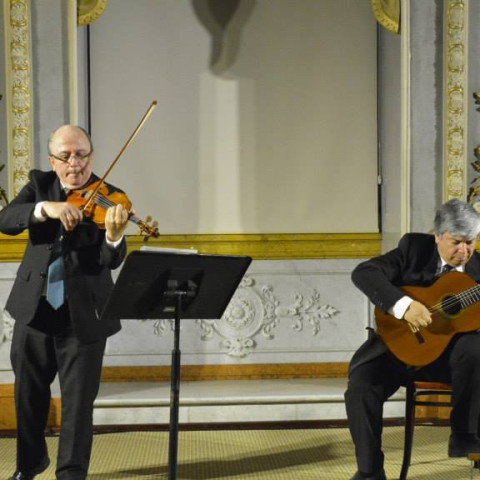 Música al Atardecer: José Aurelio Castillo y Pablo Ortiz.