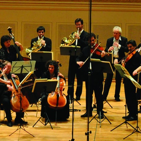 La Camerata Bern fue fundada en 1962 con la idea de dar conciertos bajo una formación flexible sin dirigentes.