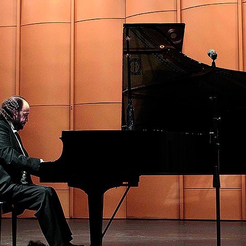 Jacques Sagot presenta un recital y conferencia en piano.