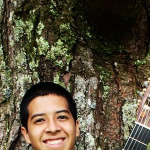 Daniel Rojas es un joven promesa de la guitarra costarricense.