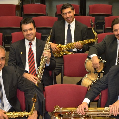 Creaciones costarricenses para saxofón es un espectáculo a cargo de Harold Guillén (saxofón) y Federico Molina Campos (piano).