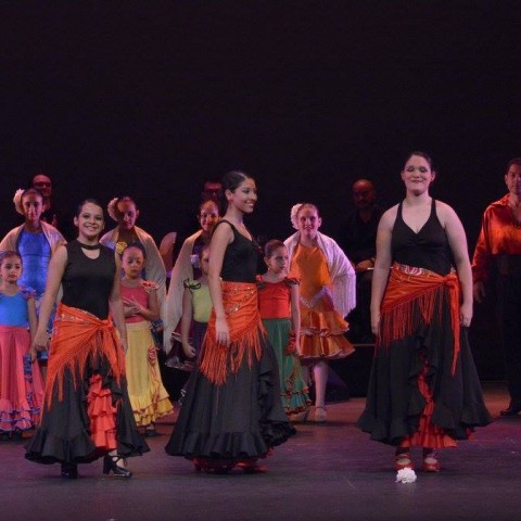 Teatro al Mediodía. Creciendo con el Flamenco de Paulina Peralta