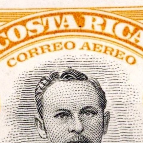 En la imagen se aprecia la fotografía de Rafael Yglesias Castro (1894-1902) 16° Presidente de Costa Rica, bajo su mandato se inauguró el Teatro Nacional en 1897. Estampilla de 5 colones, publicada en 1947