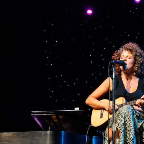 Cyrille Aimée llega al Teatro Nacional: una noche imperdible de jazz