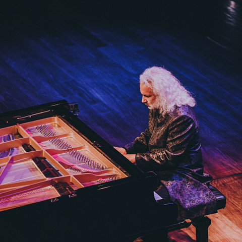 Música al Atardecer: Manuel Obregón